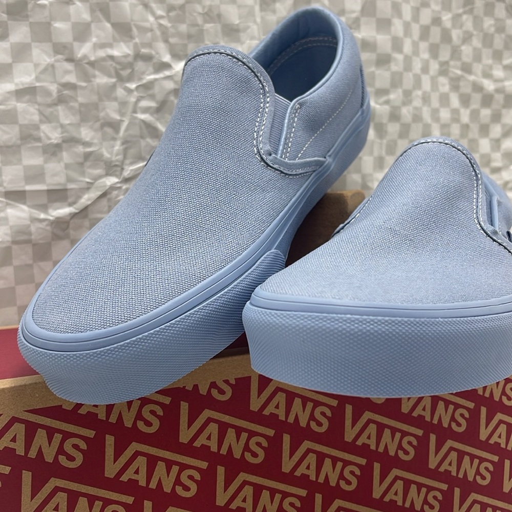 Vans Women’s Canvas Upper Classic Slip-On
Pastel Mono Dusty Blue
VN000CT5DSB - Picture 6 of 16
